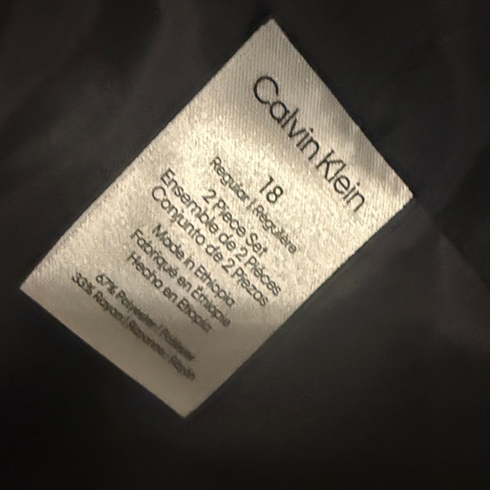 Boys Calvin Klein Navy Blazer Size 18 - Picture 3 of 4